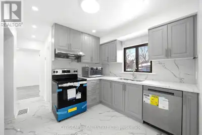 Spacious Detached Home for Rent – 759 Midland Ave (Toronto) $3900/month + utilities | Available Imme...