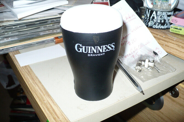 guinness items-read ad in Arts & Collectibles in Mississauga / Peel Region - Image 3