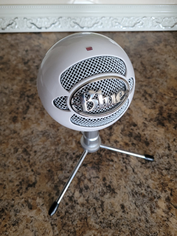 Blue Snowball ICE Microphone + Fuzzy Pop Filter ($80 value) in Speakers, Headsets & Mics in Markham / York Region - Image 3