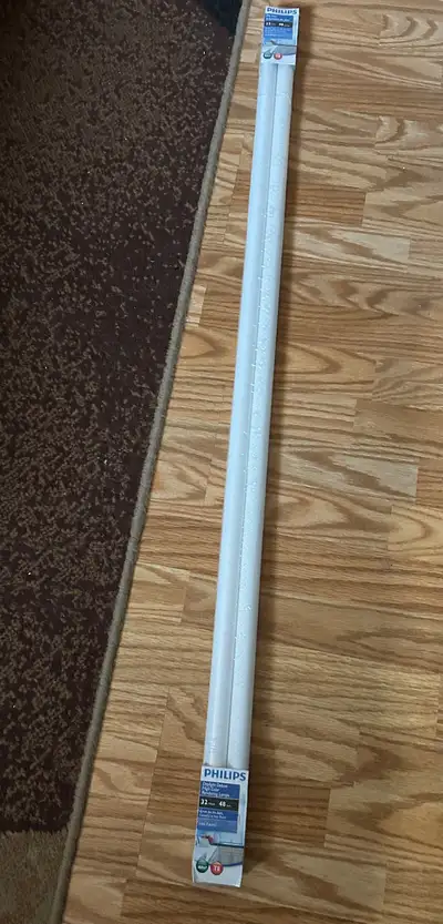 Phillips T8 bulbs 4 feet, View more
