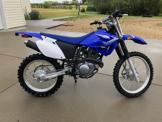 Yamaha 230 TTR Dirt Bike Like New in Dirt Bikes & Motocross in Edmonton - Image 4