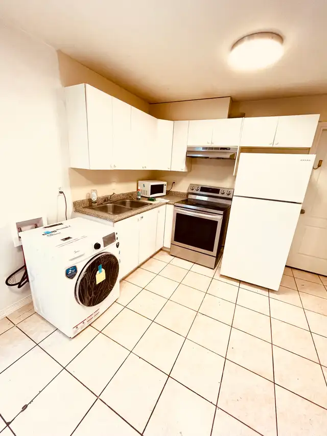 1 bedroom suite for rental - Fraserview  in Long Term Rentals in Vancouver - Image 3