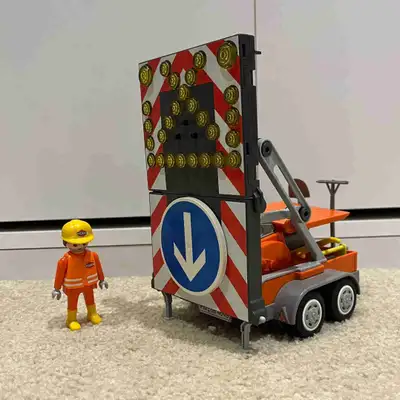 This set was so much fun. The blue arrow at the bottom spins. Check out my other posts for more play...