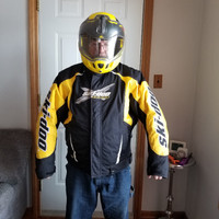 SKI-DOO JACKET SIZE G/L TEXT RYAN (204)781-2890