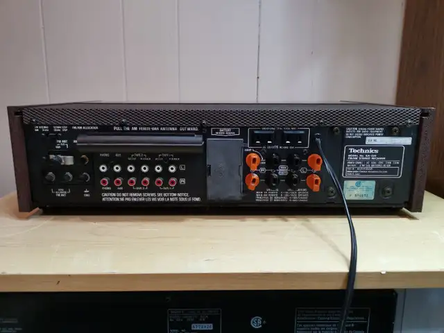 Vintage Technics Receiver Model SA-225 (LIKE NEW) in Stereo Systems & Home Theatre in Mississauga / Peel Region - Image 7