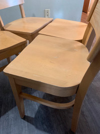 4- piece dining table chair set