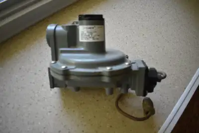 Emerson-Fisher LP-Gas Equipment R632A-CFF Integral 2-Stage Reg., View more