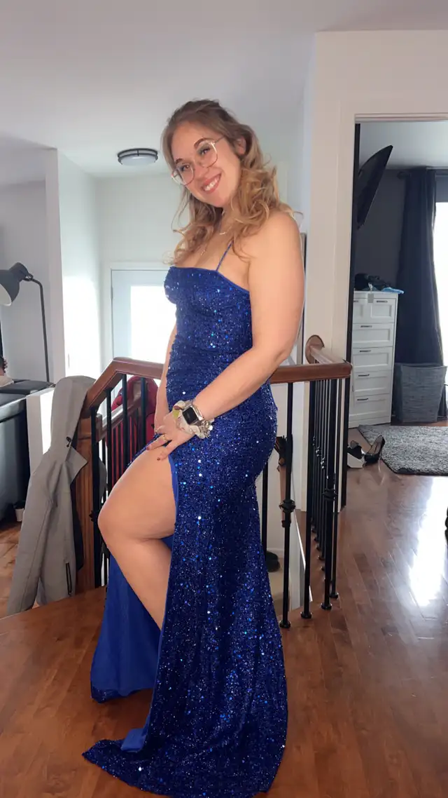 robe de soirée essayé jamais porté  in Women's - Dresses & Skirts in Longueuil / South Shore - Image 3