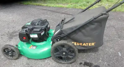 Lawnmower – 2014 Weed Eater B&S 550 Series 140cc OHV 21” Mulcher, View more