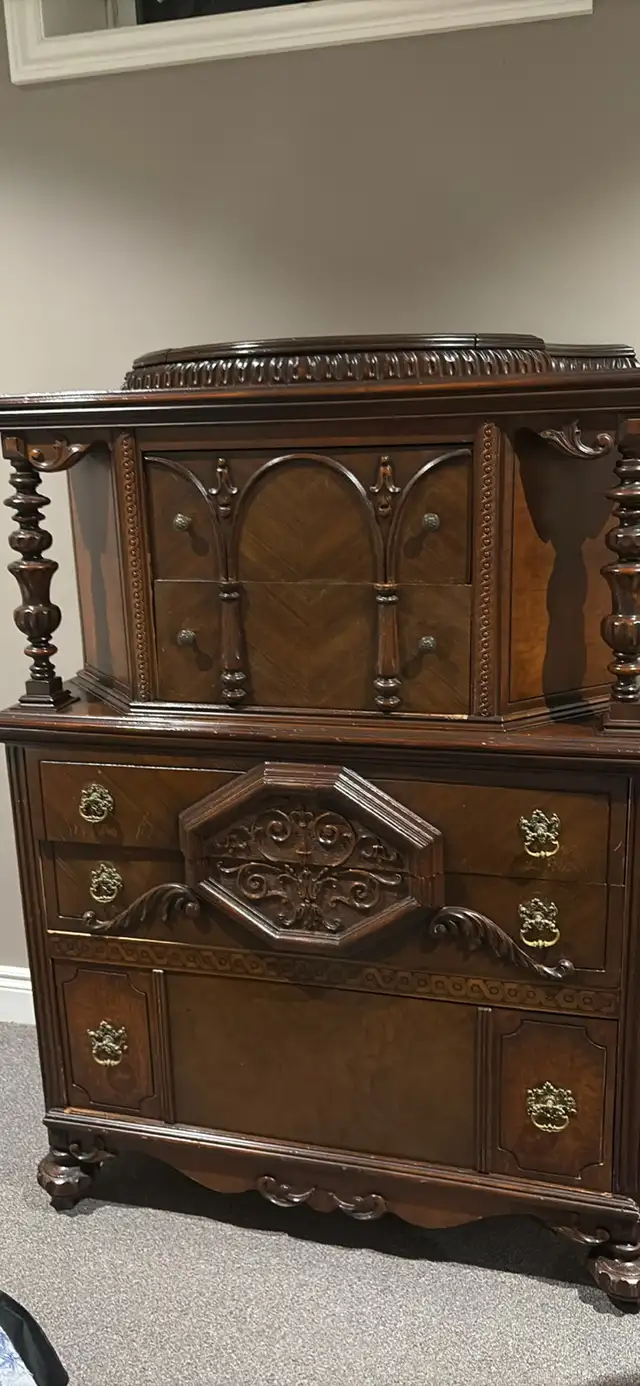 Antique 1920’s dresser set & night stand in Multi-item in Mississauga / Peel Region - Image 7