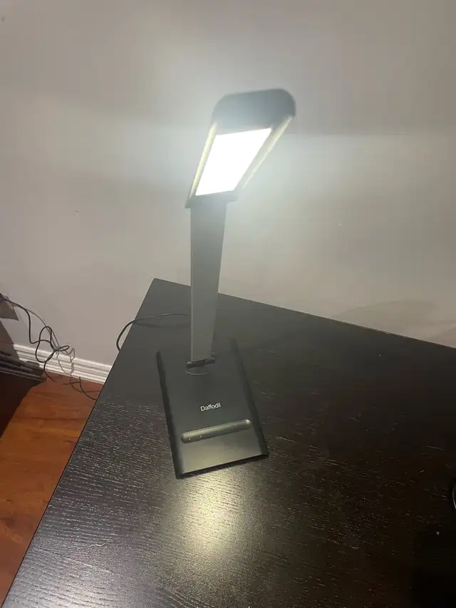 Daffodil LED Desk Lamp – Touch Control & Multiple Light Settings in Indoor Lighting & Fans in Mississauga / Peel Region - Image 4
