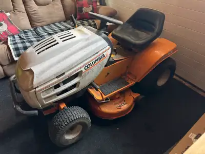 Lawn Tractor (needs work), View more