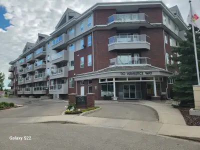 MARKET MALL CONDO - 1 Bed, 1 Bath
