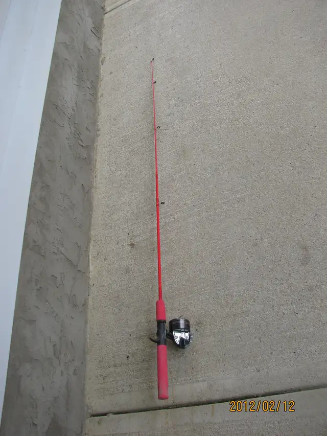 Red Wolf Spin cast Fishing Rod and  Diawa Reel in Fishing, Camping & Outdoors in Lloydminster - Image 2