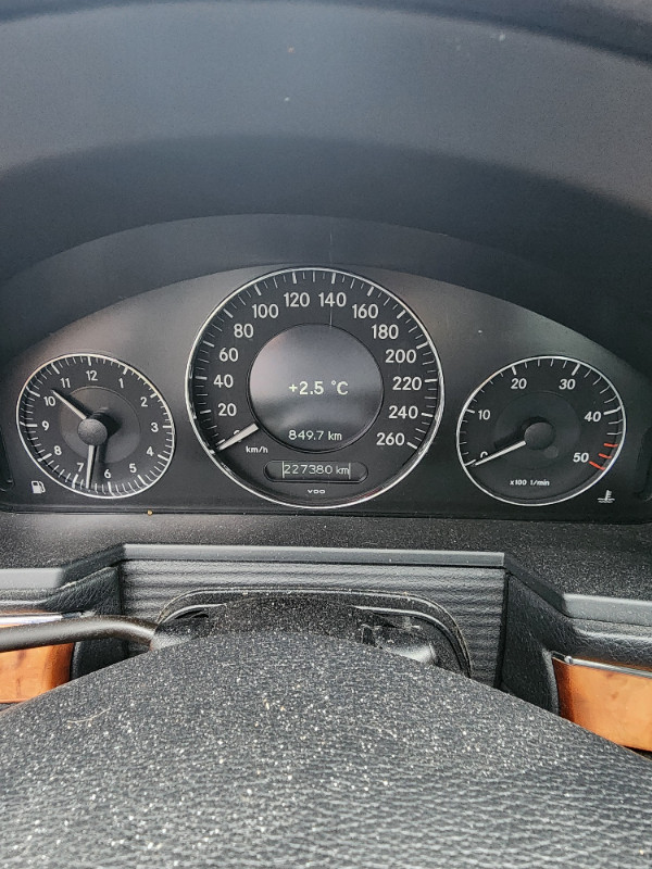 E320 DIESEL  Mercedes 2008 Reliable in Cars & Trucks in Oakville / Halton Region - Image 4