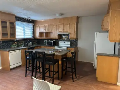 Room for rent 2 rooms 750 each 3 rooms 800 each big size room with big windows available for 800 per...