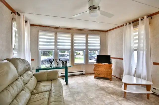 Low-cost mobile home63849108677507121