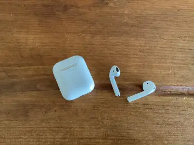 Apple AirPods génération 2, View more