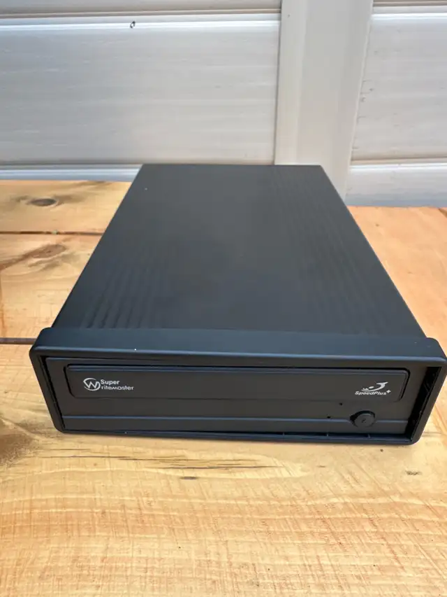 Super Viewmaster SpeedPlus in Servers in Markham / York Region - Image 2