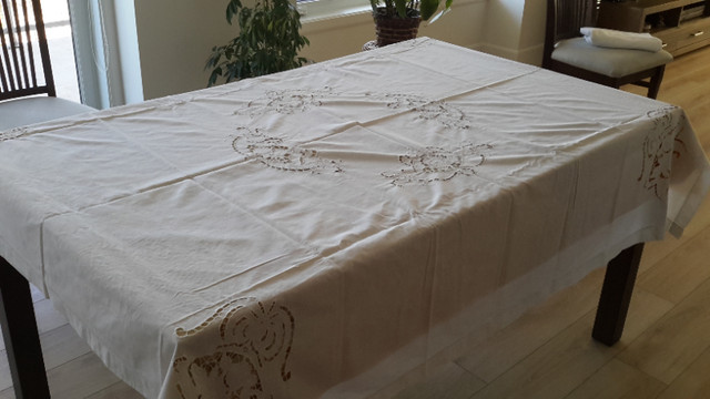 Nappe vintage dans Loisirs et artisanat  à Lévis - Image 2