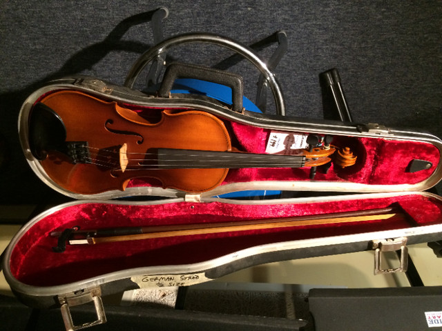 Very nice quality half-size German strad copy w case, bow in String in Dartmouth - Image 4