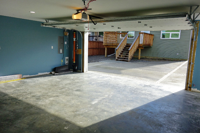 Heated Garage or Workshop Space in Whistle Bend in Long Term Rentals in Whitehorse