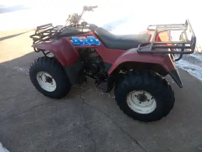 Works good, no smoke, Brakes, Lights work, Electric start, new battery, Hi/Lo range, 5 speed foot sh...