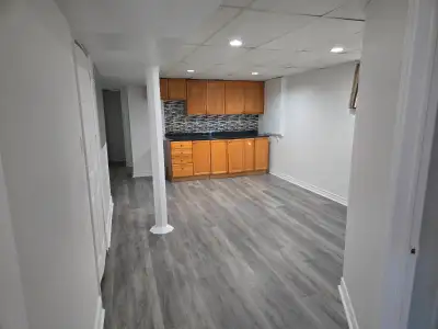 Two Bedrooms Basement Terry Fox Britannia Mississauga $1800
