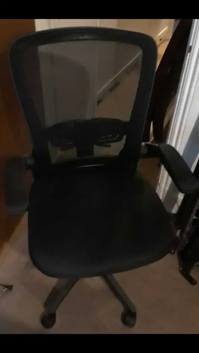 Many Computer /office chair in Chairs & Recliners in Kingston - Image 7