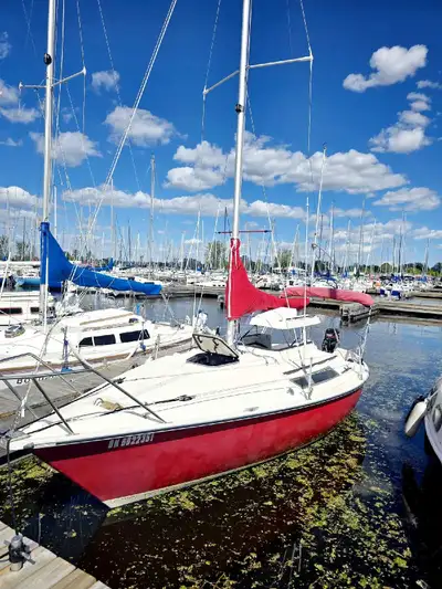 Edel 665 Sailboat – For Sale ⛵ Classic 1983 Edel 665 Sailboat – Ready to Sail! We are selling this w...