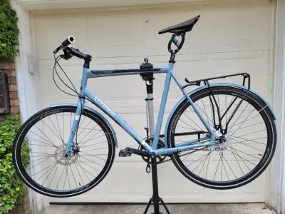 Trek Soho DLX, Gates Belt, Disk brake, 8 spd Internal Gear hub, View more