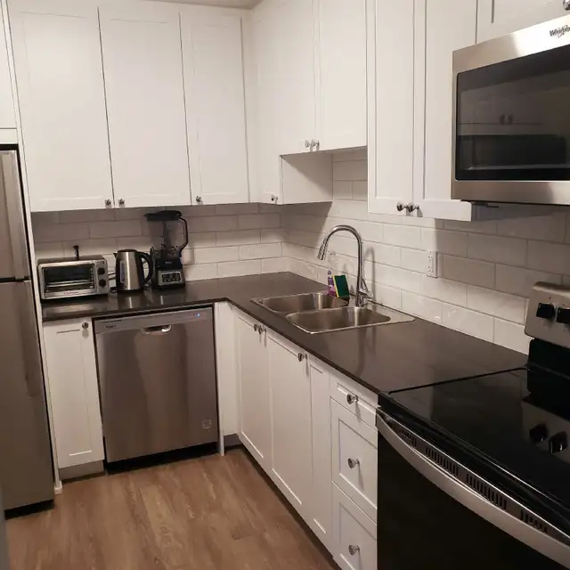 Room For Rent (inclusive) in Room Rentals & Roommates in Peterborough - Image 6