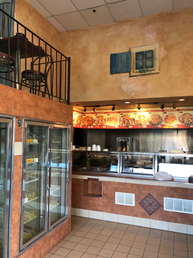 Restaurant/Café Space for Lease – 2120 Sherbrooke St E, in Commercial & Office Space for Rent in City of Montréal - Image 5