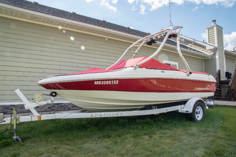 Sport Boat Chaparral SSI 180 18' Powerboats & Motorboats Winnipeg