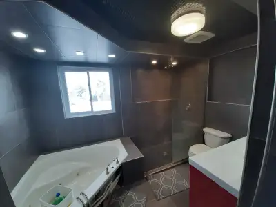 Room all inclusive with parking on street fully furnished with internet