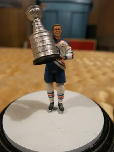 Wayne Gretzky Upper Deck Figurines, View more