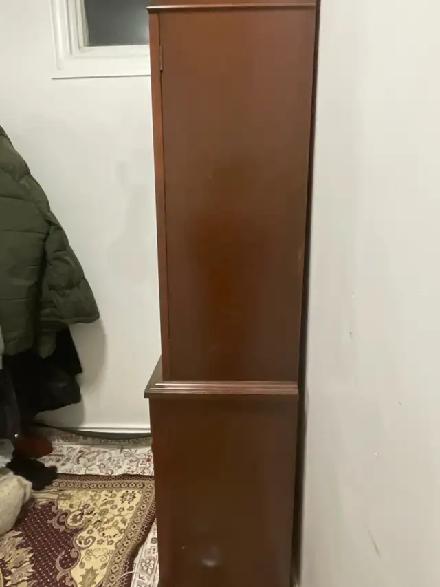China Cabinet in Hutches & Display Cabinets in City of Toronto - Image 4
