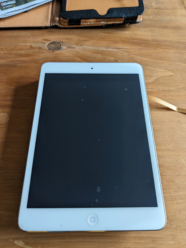 IPad Mini 2 - WiFi, 32GB | iPads & Tablets | Peterborough | Kijiji