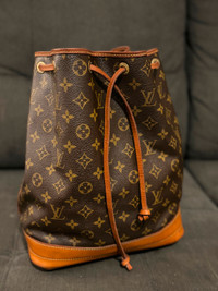 Authentic Louis Vuitton Noe GM / GOOD CONDITION