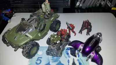 Die Cast Halo Vehicles With Figures $60, View more
