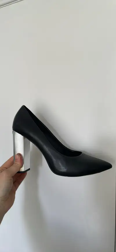 Michael Kors Paloma Heels [SZ 8.5B], View more