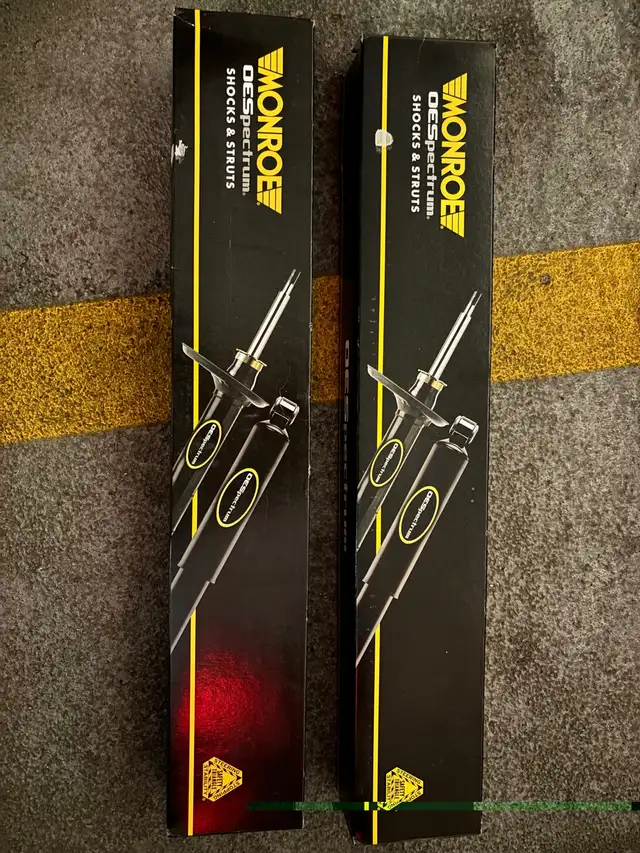 5609 Monroe struts / shocks OESpectrum in Other Parts & Accessories in City of Toronto - Image 4