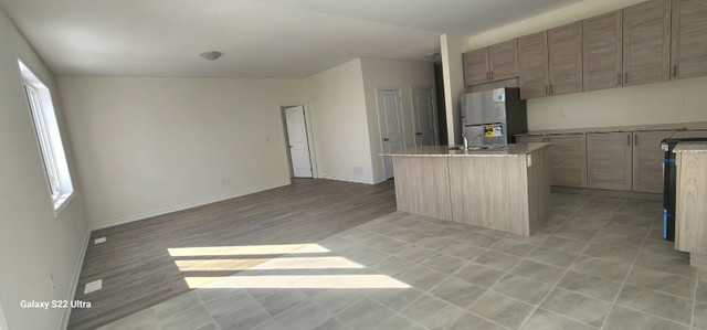 Brand New 3 Bed 2 Bath House For Rent in Long Term Rentals in Peterborough - Image 2