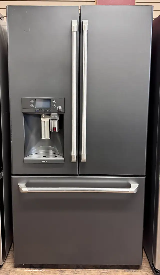 36” GE Cafe Black Matte Refrigerator (Keurig) in Refrigerators in Barrie - Image 2