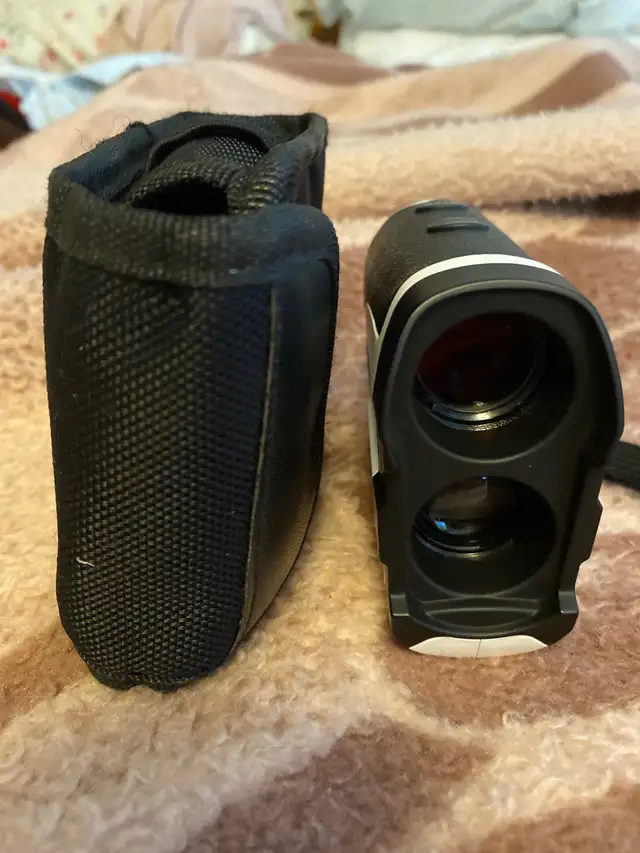 Golf rangefinder  in Golf in City of Toronto - Image 5