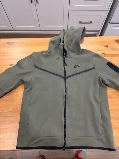 Nike Tech Fleece, View more