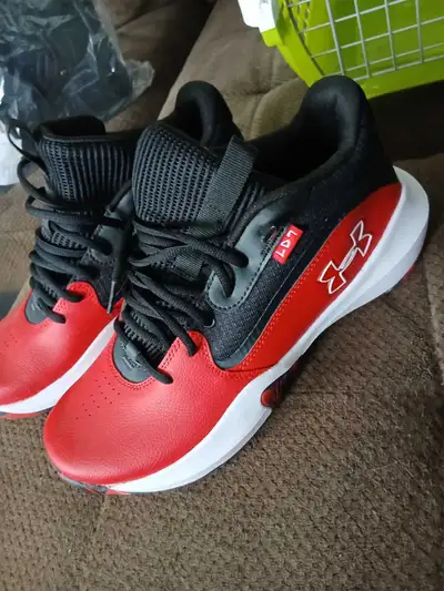 Mens Under Armour Shoes Brand New, View more