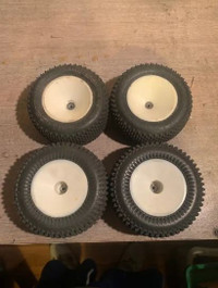 1/10 RC Team Losi Off-road Wheels Tires (very good condition)