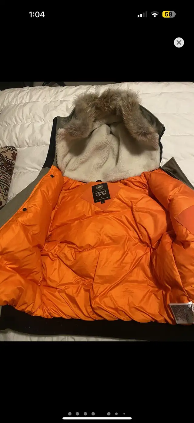 OVO x Canada Goose Large Chilliwack Bomber Jacket in Men's in Markham / York Region - Image 5