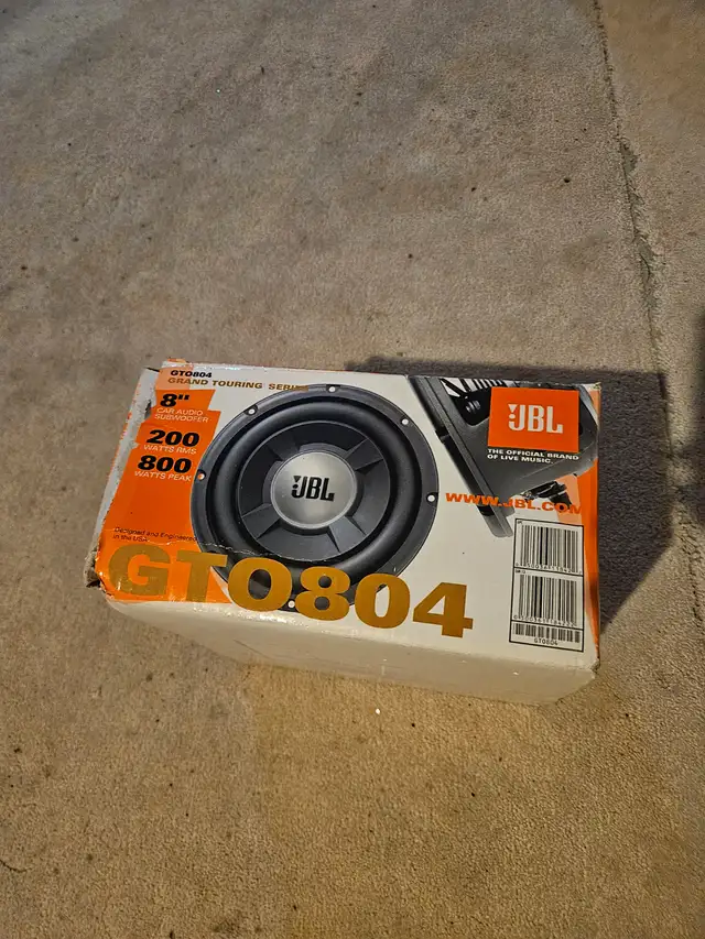 JBL 8" subwoofer in Speakers in Markham / York Region - Image 2